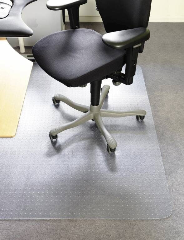 Stoleunderlag 120x150cm m/pigge m/lige kant 1,8mm